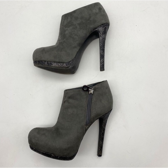 EUC Sofia Vergara grey suede stiletto platform ankle boots w snakeskins accents - Picture 2 of 13